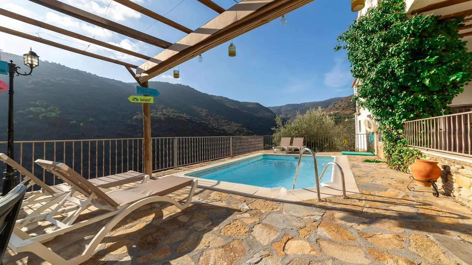 El Mirador Villa Laroya