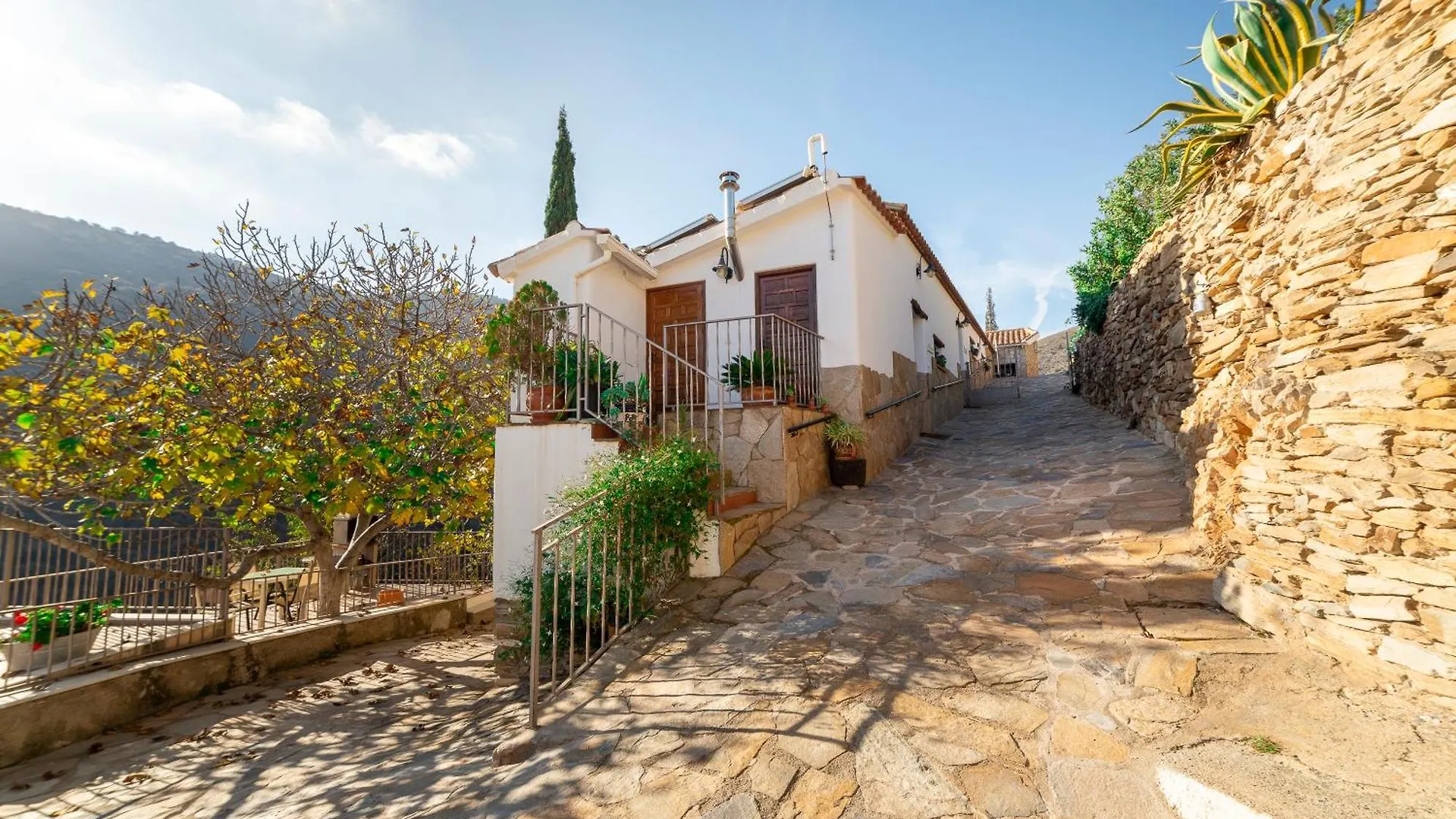 El Mirador Villa Laroya Holiday home